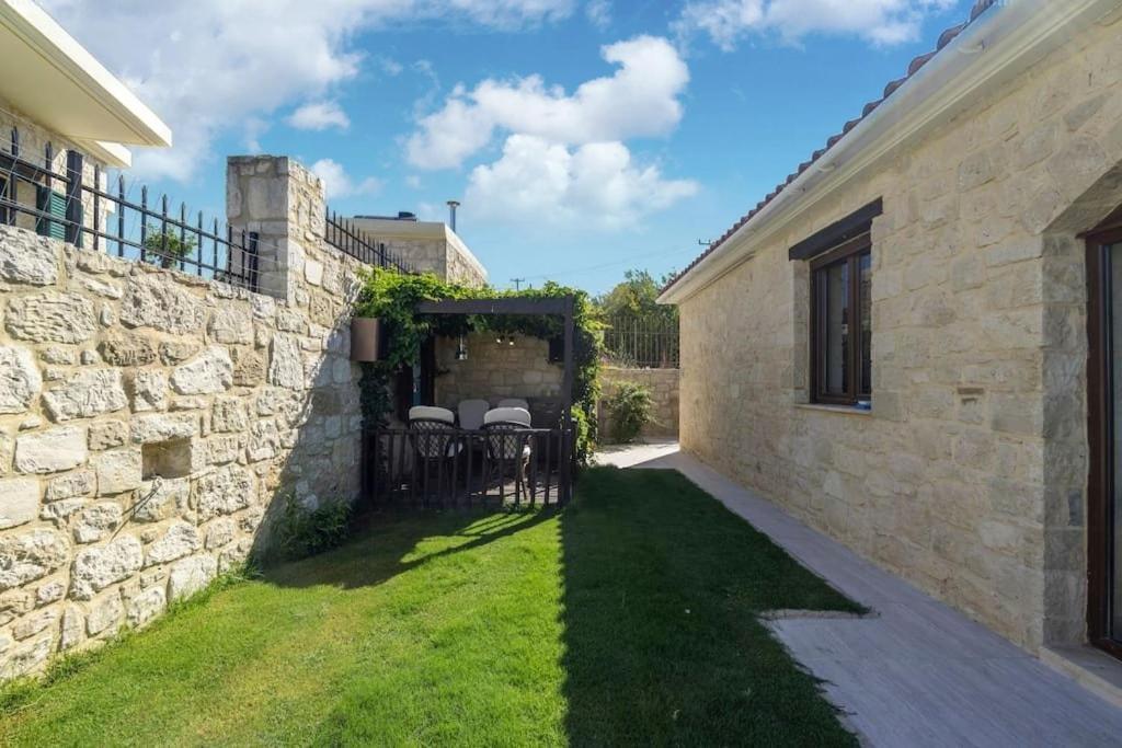 Heraklion Twins House - Private Pool Retreat Episkopi  Экстерьер фото